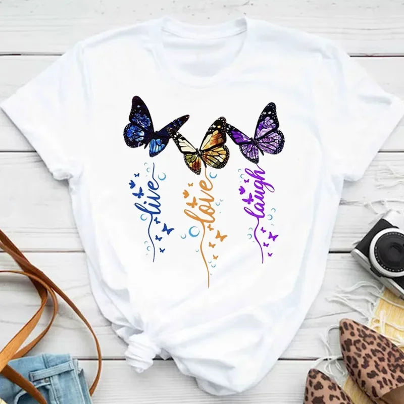 Taboga Butterfly Print Tee Taboga Lifestyle, lifestyle photo